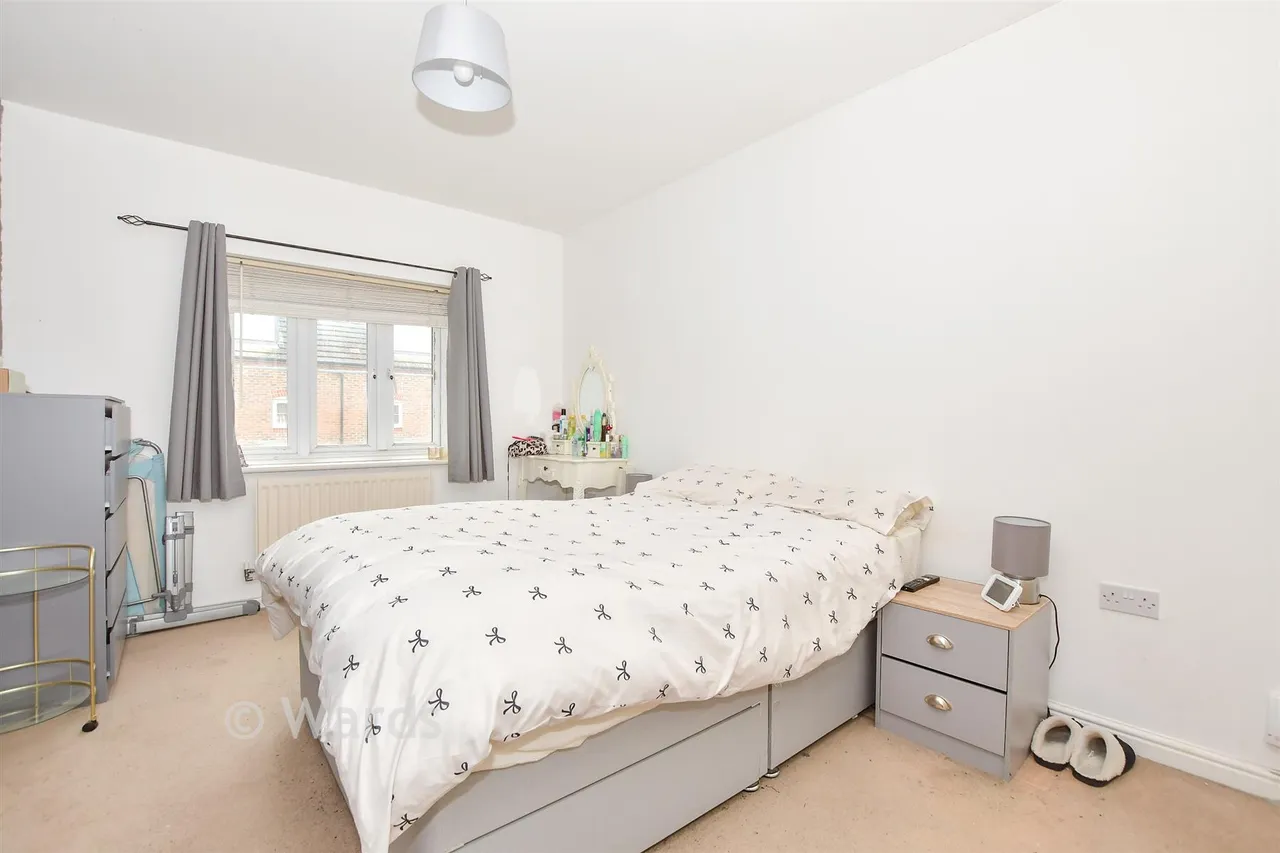Brampton Field, Ditton, ME20, photo 6