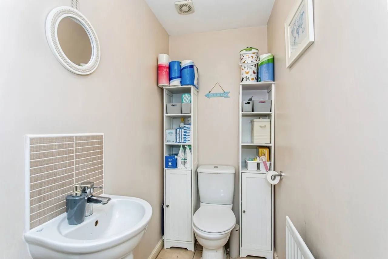 Athena Close, SOUTHEND-ON-SEA, Essex, SS2, photo 16
