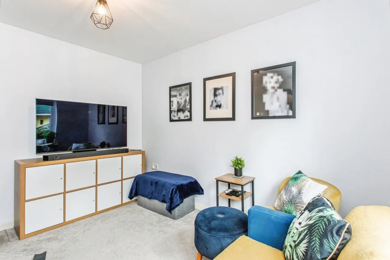 Athena Close, SOUTHEND-ON-SEA, Essex, SS2, photo 3