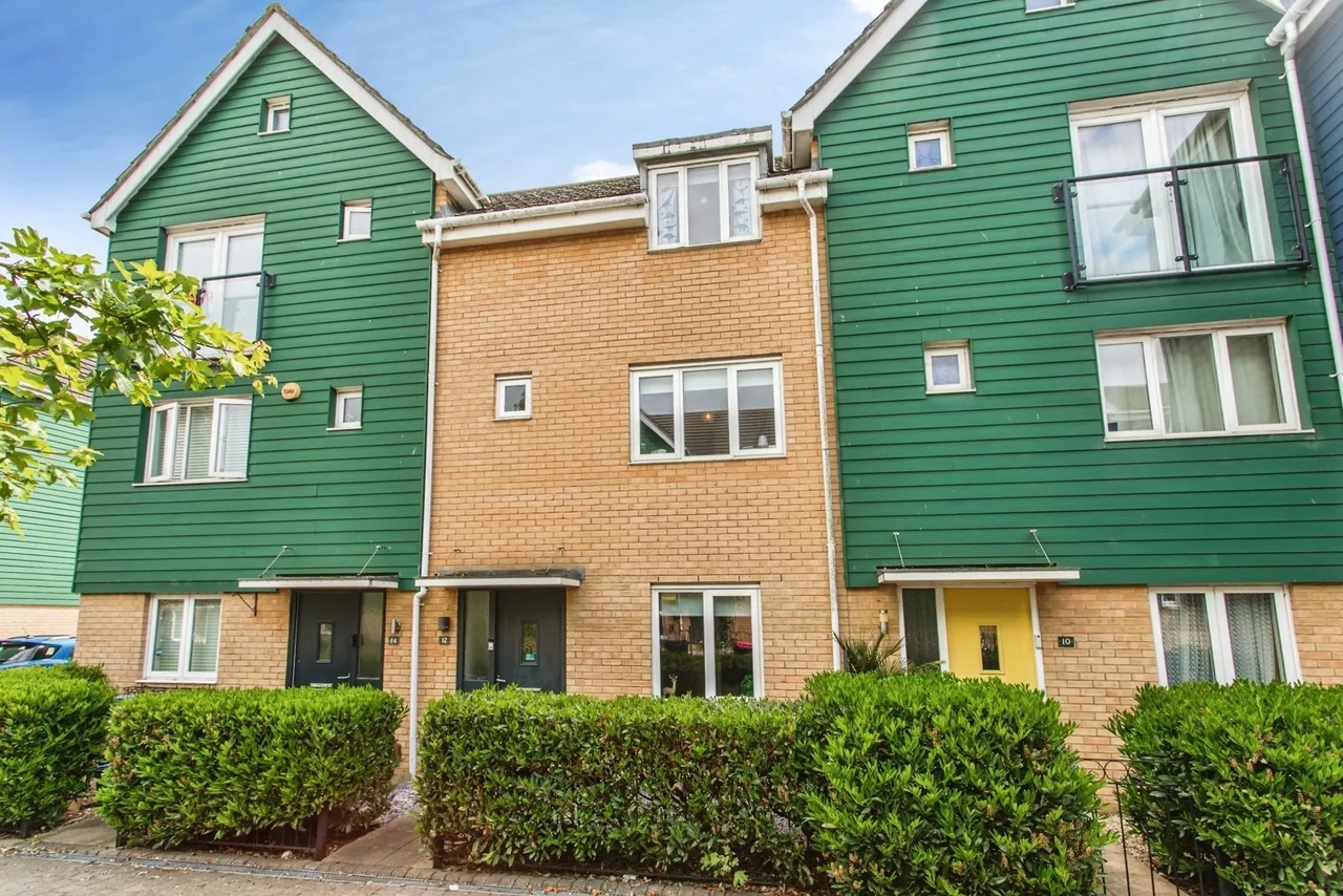 4 bed house for sale — Athena Close, SOUTHEND-ON-SEA, Essex, SS2