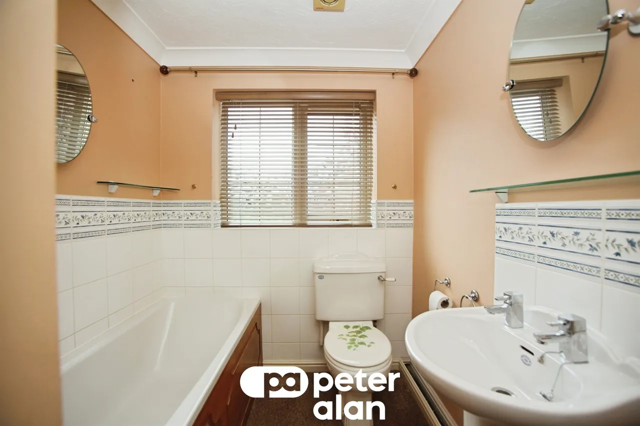 Llwyn Coed Blackwood, NP12, photo 15