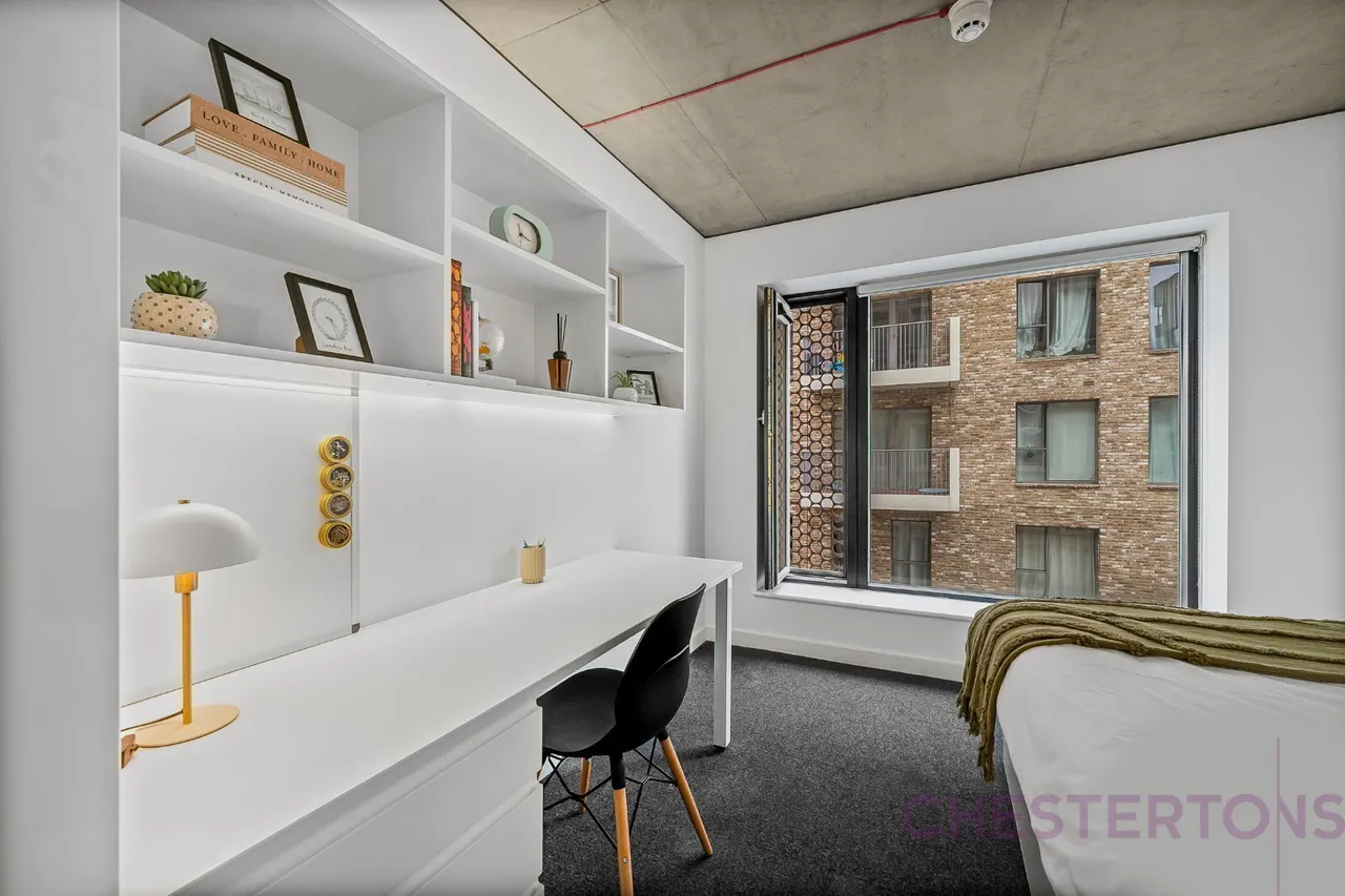 property to rent, East Parkside, Greenwich, SE10