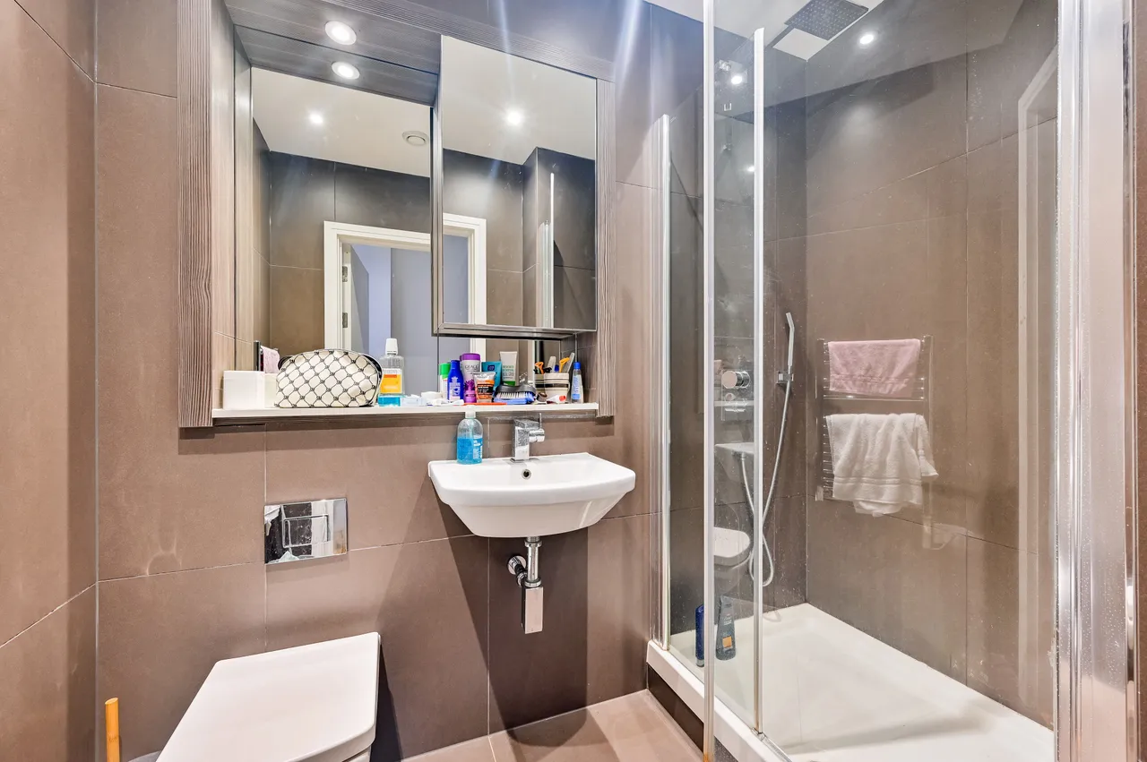 Flat 84, Riverdale House, 68 Molesworth Street, London, photo 6