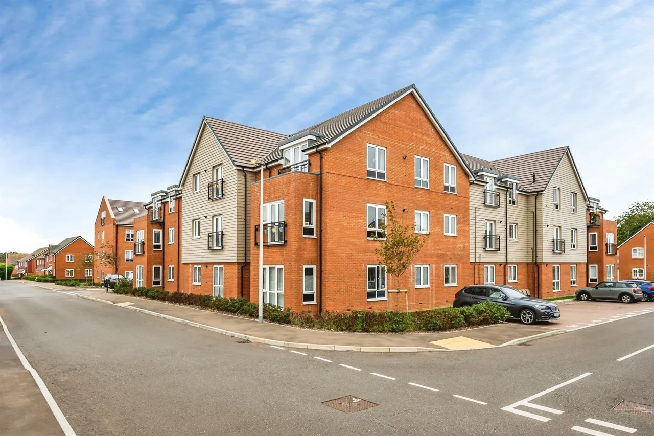 Newlands Place, Seaford, BN25, photo 8