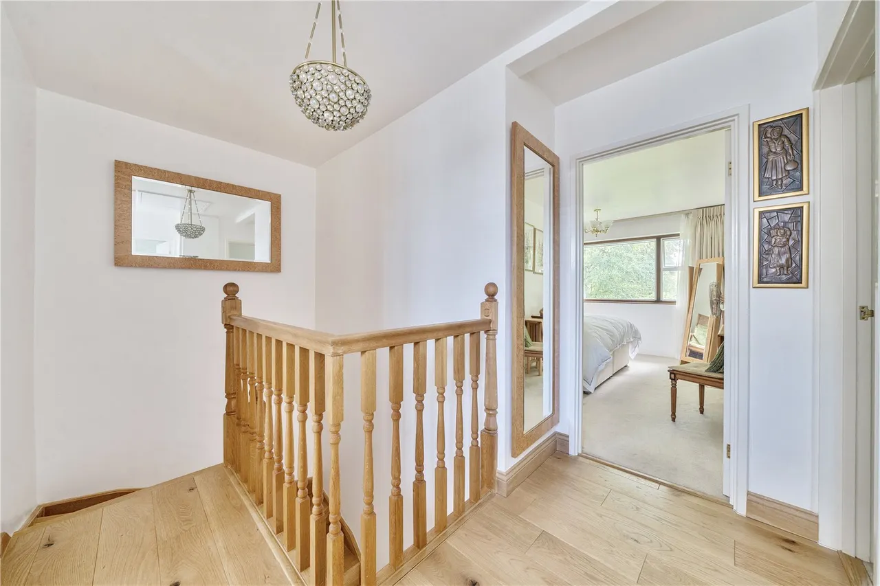 Hardwick Green, Ealing, W13, photo 12