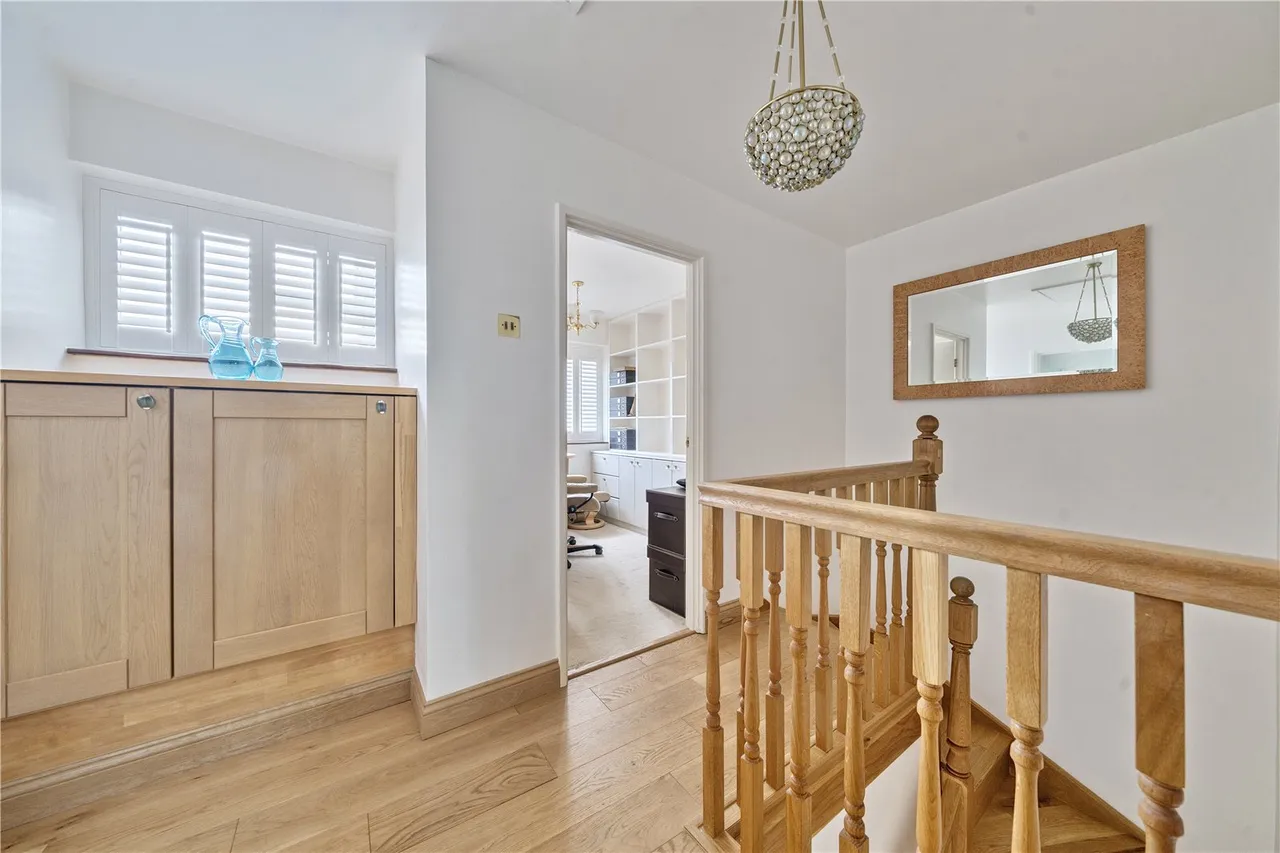 Hardwick Green, Ealing, W13, photo 11