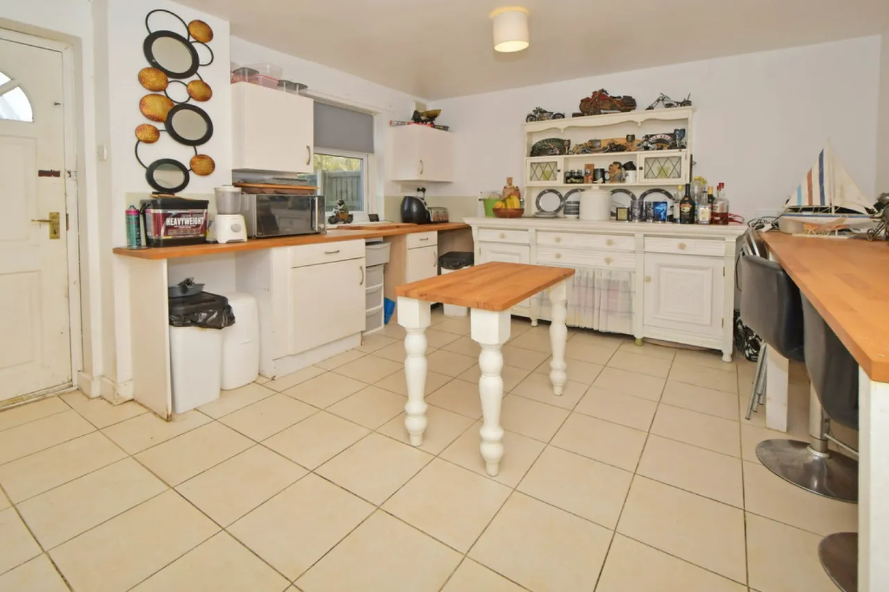 Walney Grove, Hanley, Stoke-on-Trent, photo 3