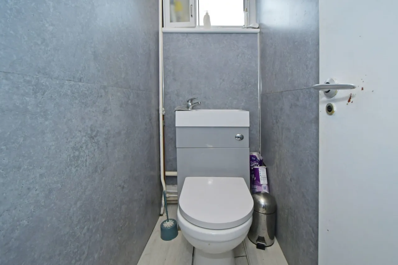 Walney Grove, Hanley, Stoke-on-Trent, photo 7