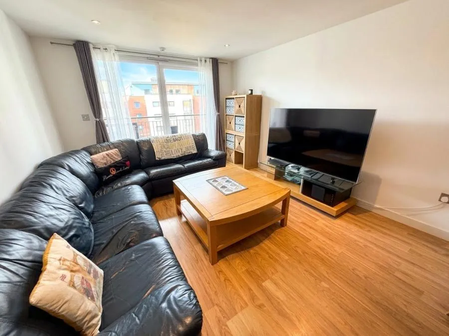 Southwell Park Road, Camberley, GU15, photo 3