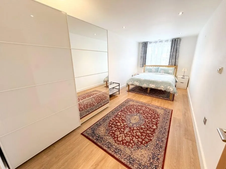 Southwell Park Road, Camberley, GU15, photo 6