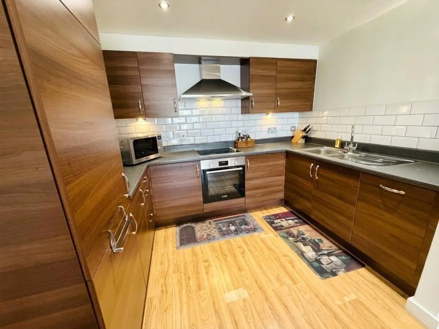 Southwell Park Road, Camberley, GU15, photo 4