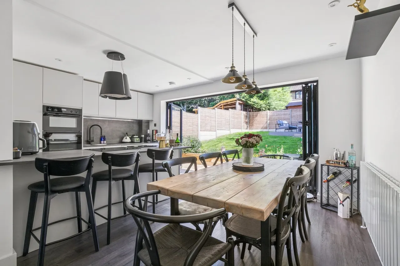 The Brambles, Oaklands, AL6, photo 2