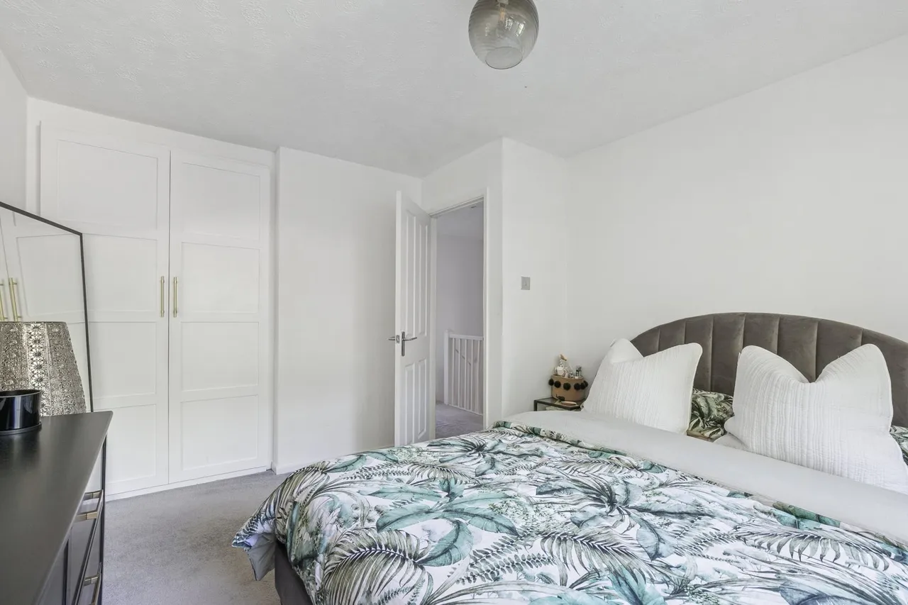 The Brambles, Oaklands, AL6, photo 9