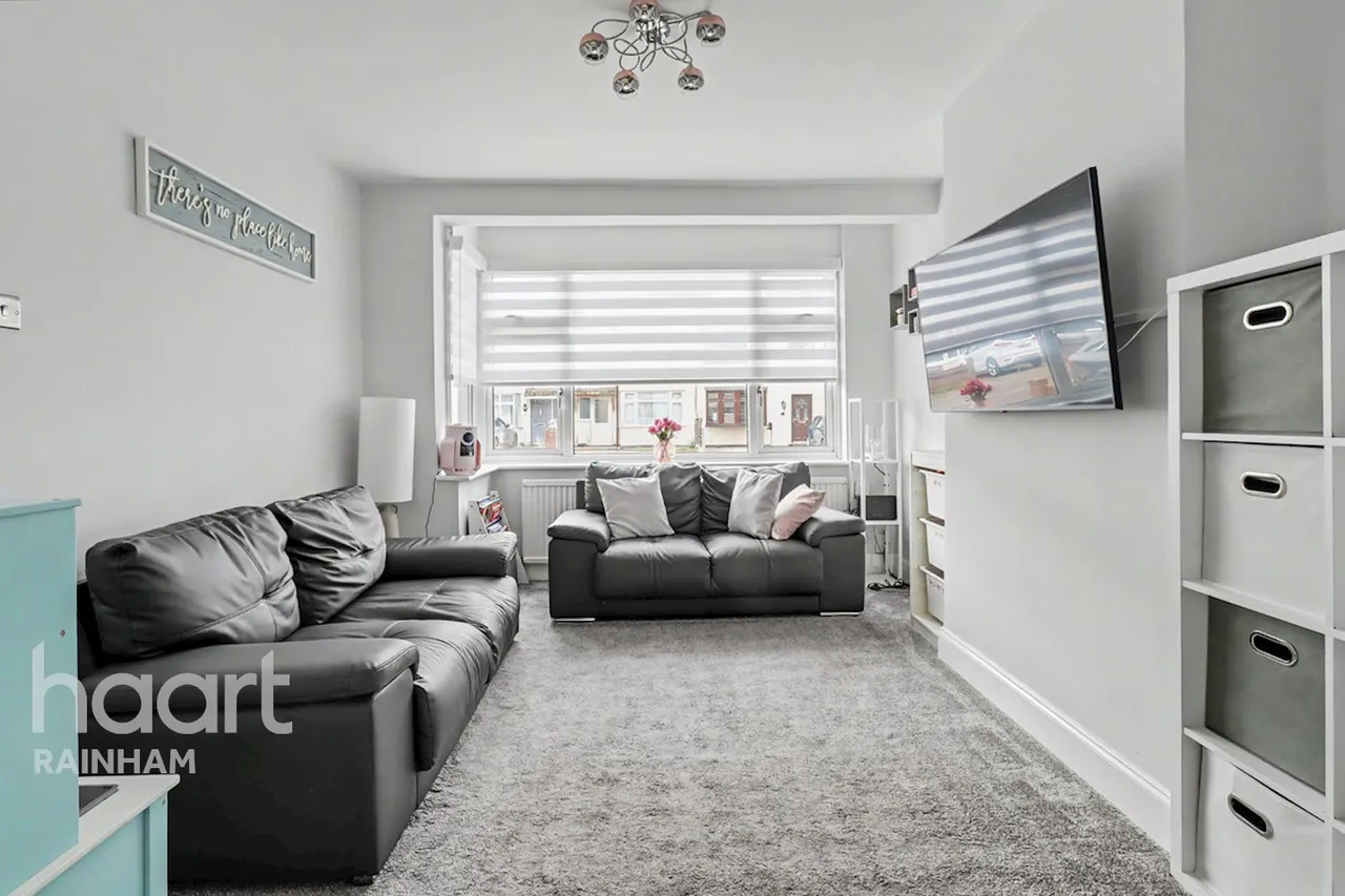 Grove Park Road, Rainham, RM13, photo 3