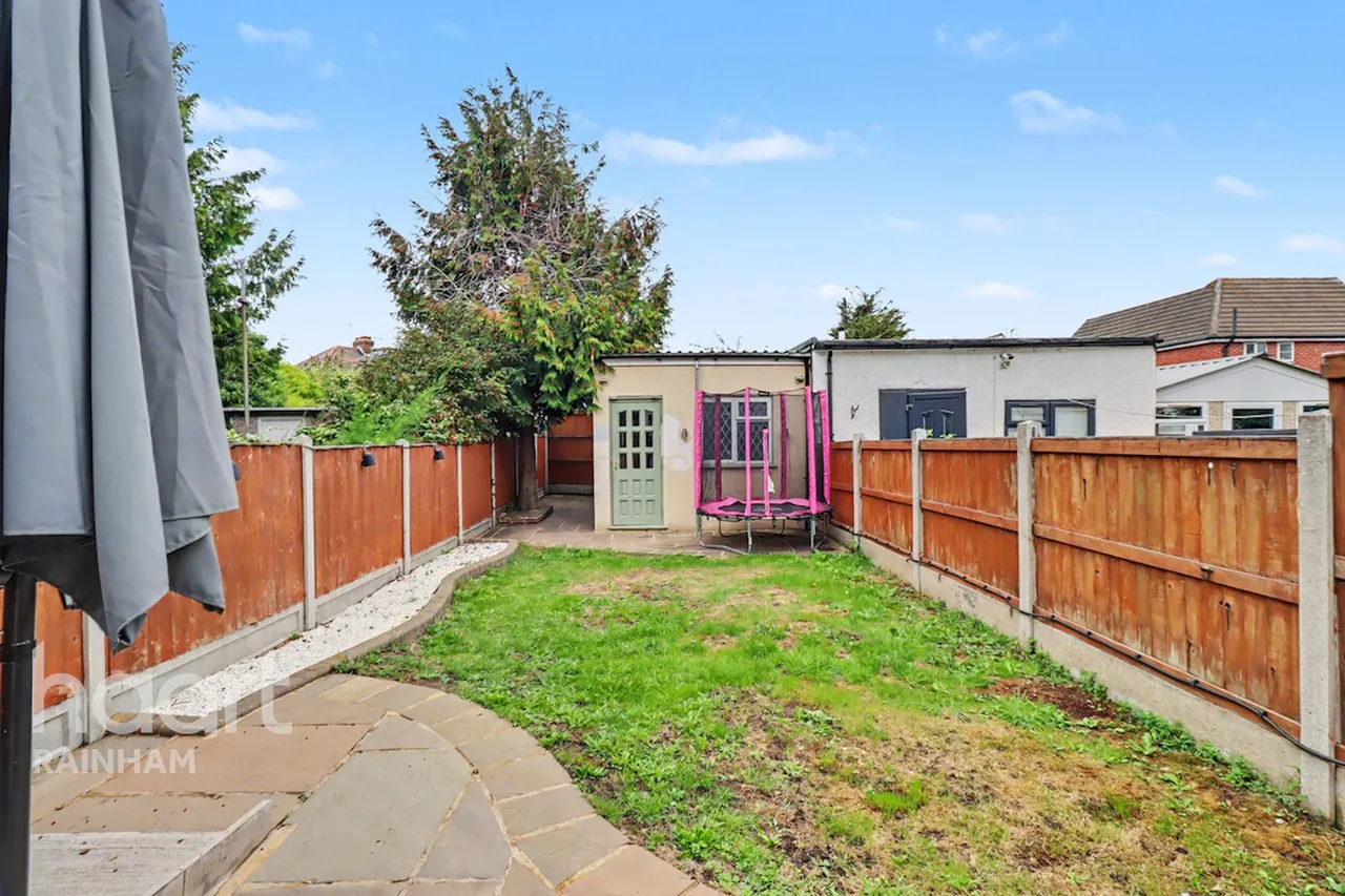 Grove Park Road, Rainham, RM13, photo 16