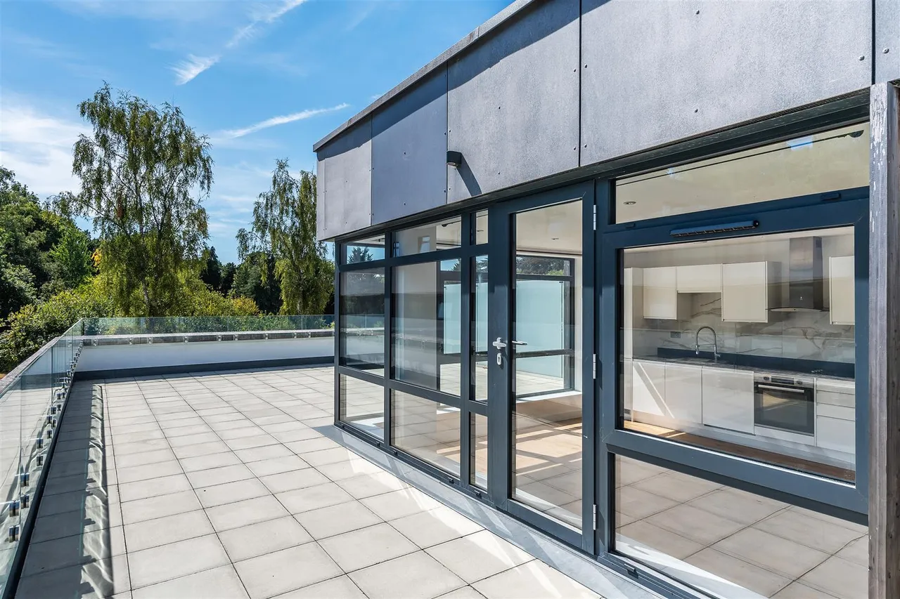 Deepdene Avenue, Dorking, RH5, photo 6