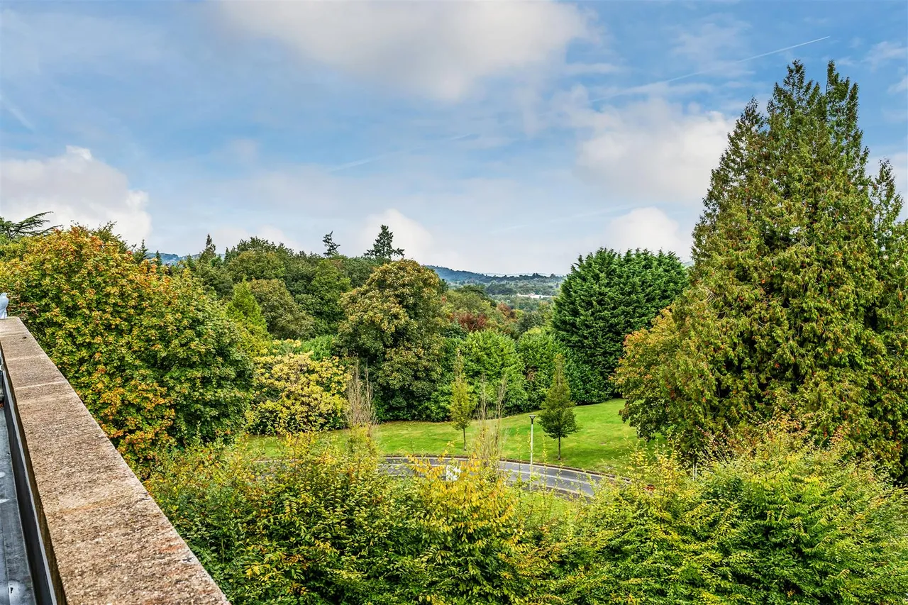 Deepdene Avenue, Dorking, RH5, photo 7