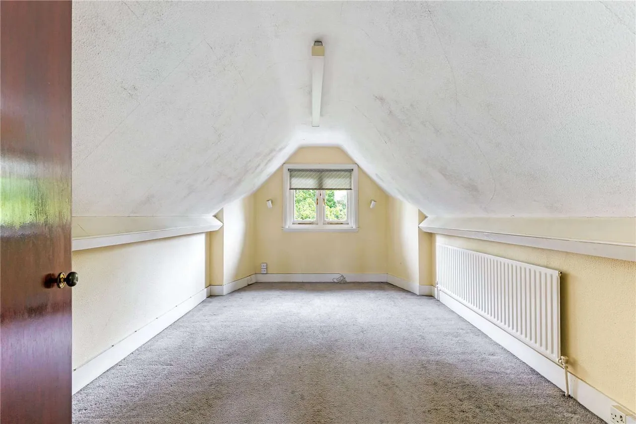 Horsham Road, Holmwood, RH5, photo 18