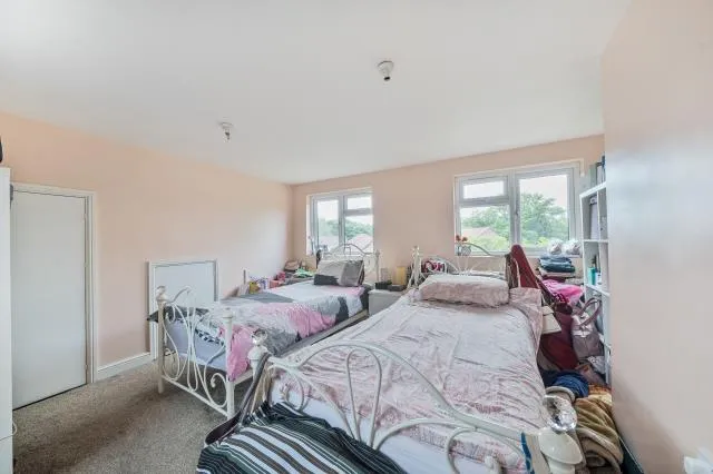 Merrivale Gardens, Woking, GU21, photo 13