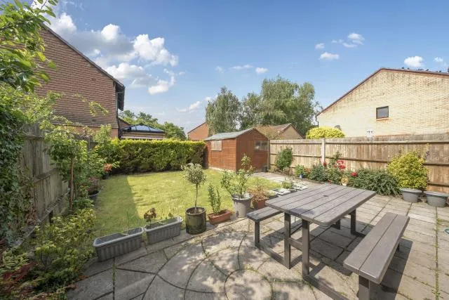 Merrivale Gardens, Woking, GU21, photo 3