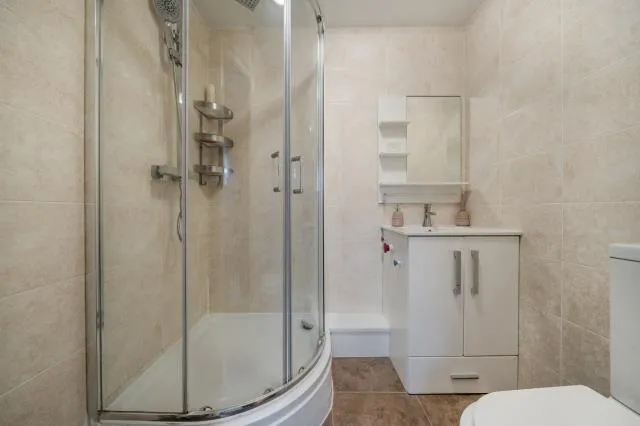 Merrivale Gardens, Woking, GU21, photo 18