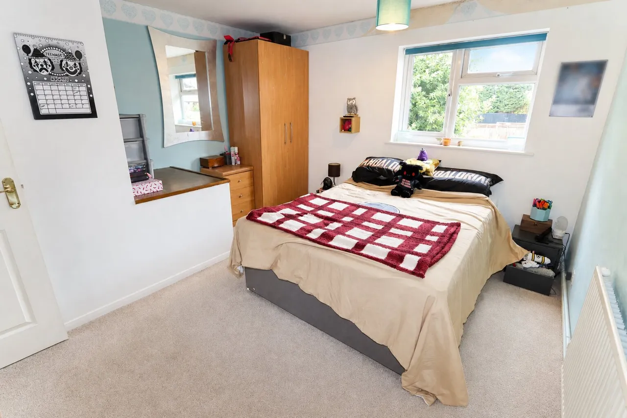 Swan Close, Burton Latimer, NN15, photo 5