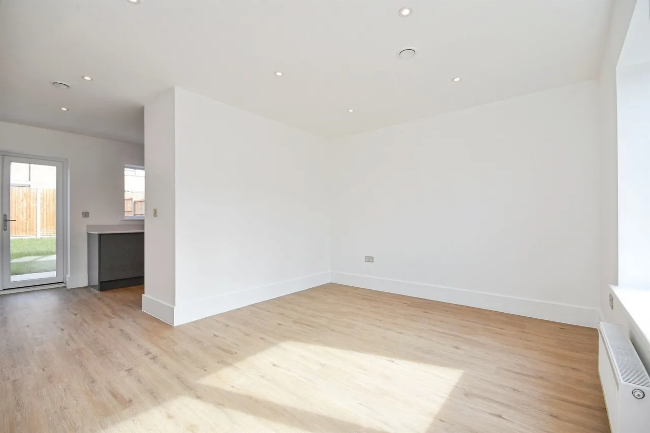 Clarendon Mews, Pitsea, SS13, photo 6