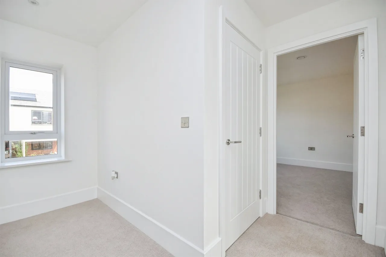Clarendon Mews, Pitsea, SS13, photo 19