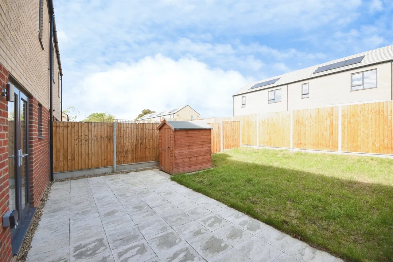 Clarendon Mews, Pitsea, SS13, photo 12