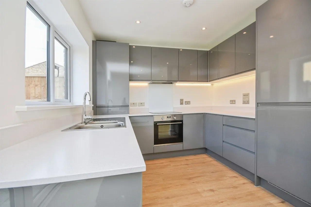 Clarendon Mews, Pitsea, SS13, photo 3