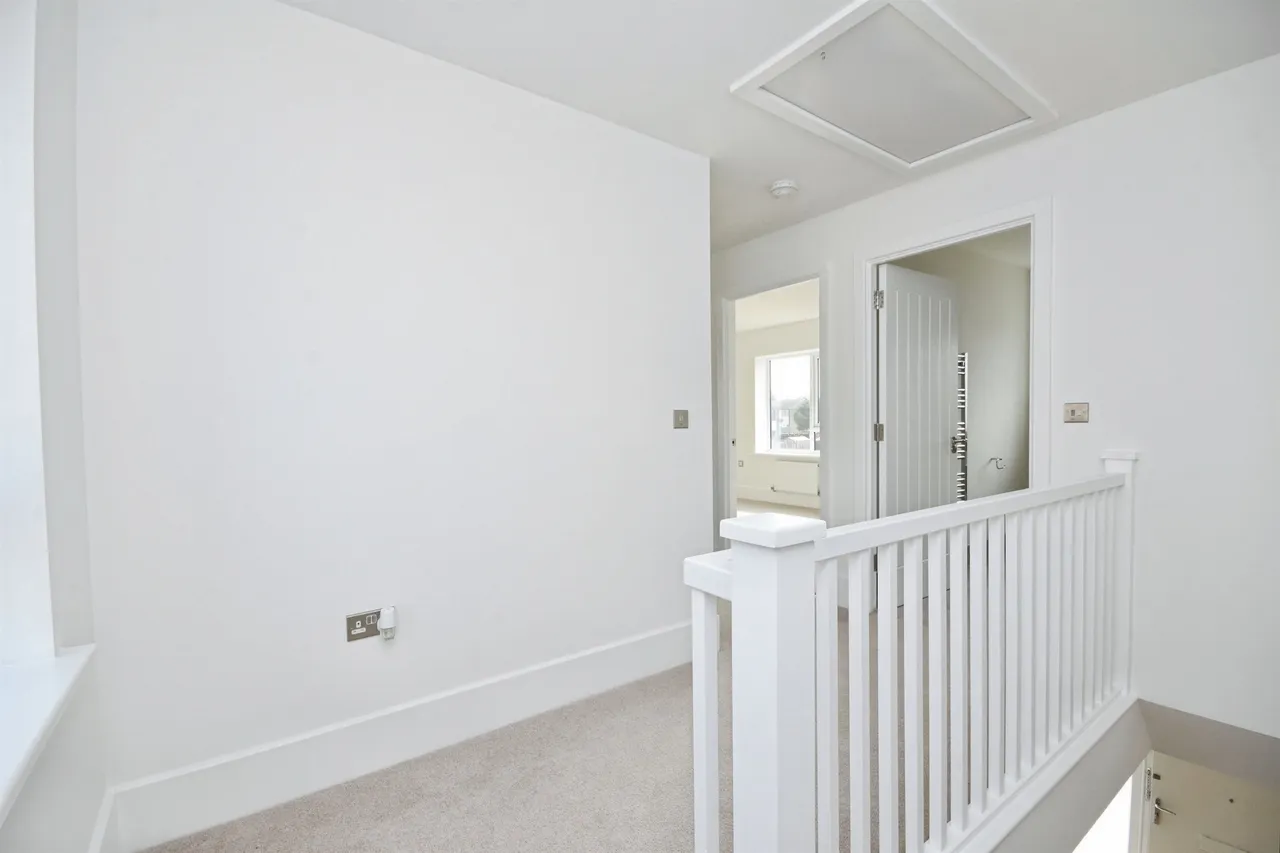 Clarendon Mews, Pitsea, SS13, photo 15