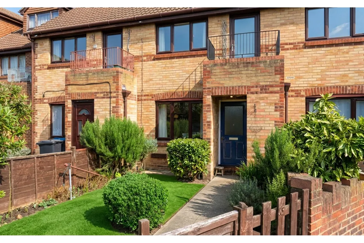 1 bed flat to rent, Veronica Gardens, London, SW16