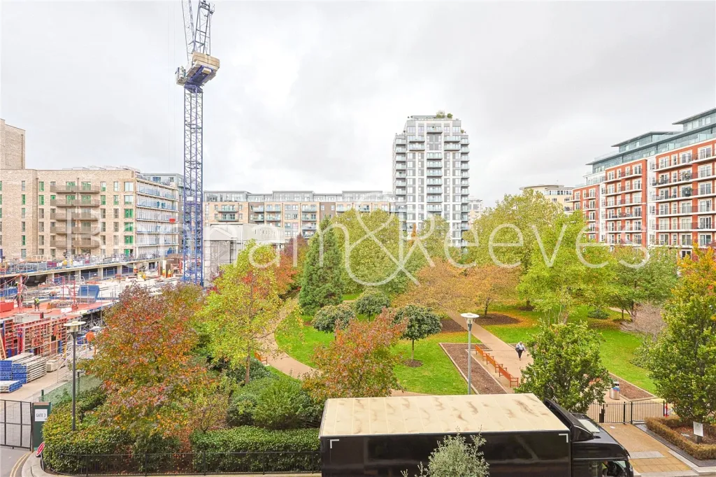 Beaufort Square, Staines-upon-Thames, NW9, photo 9
