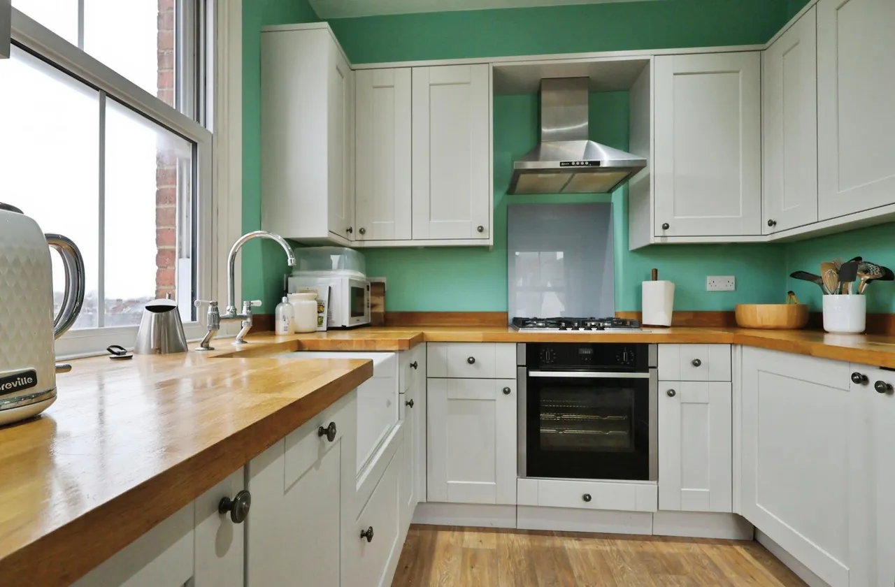 Walsworth Road, Hitchin, photo 8