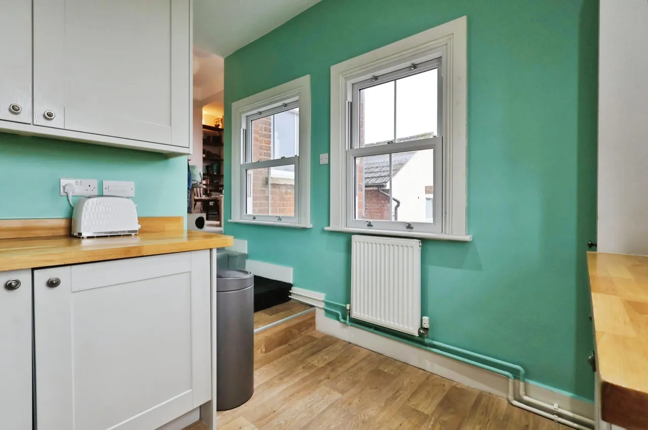 Walsworth Road, Hitchin, photo 10