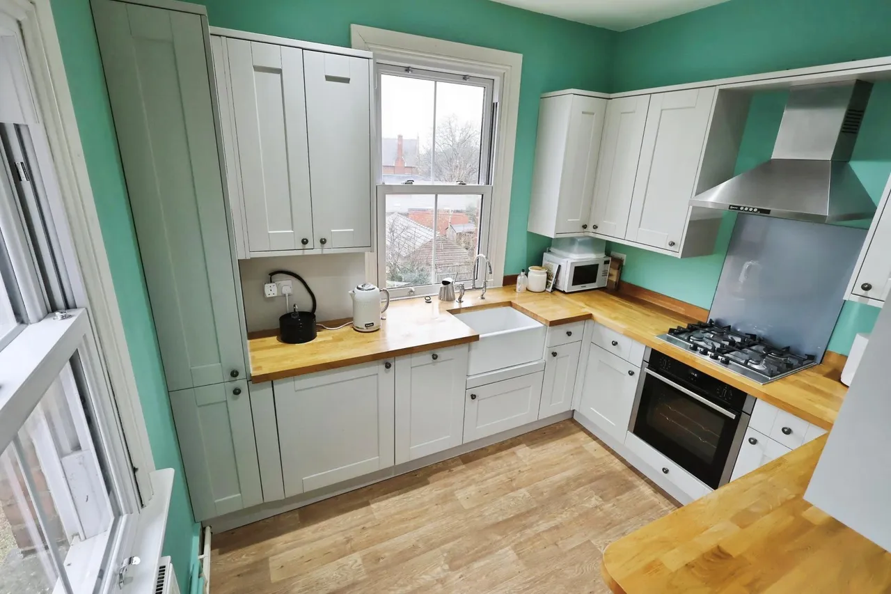 Walsworth Road, Hitchin, photo 11