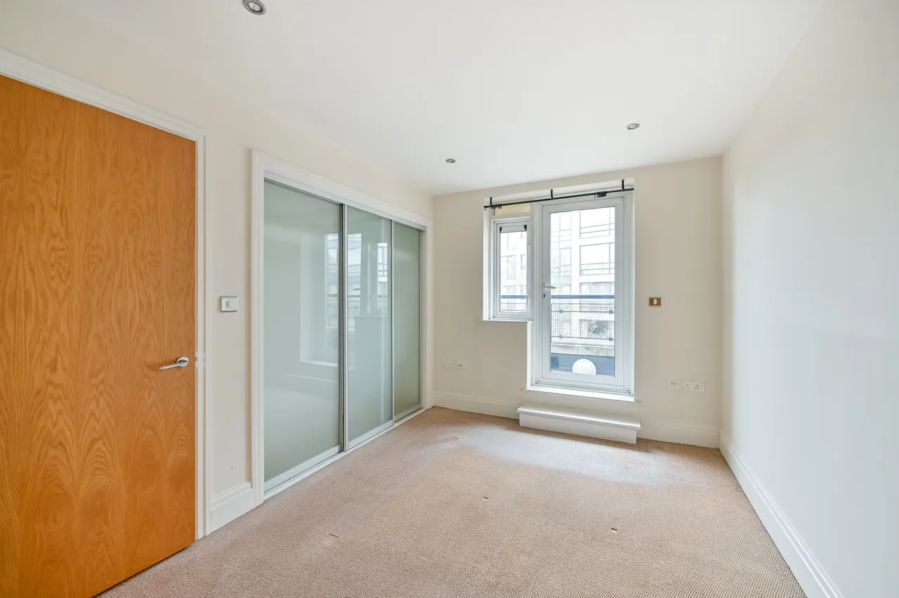 43 Falmouth House, Royal Quarter, Seven Kings Way, Kingston upon Thames, photo 7