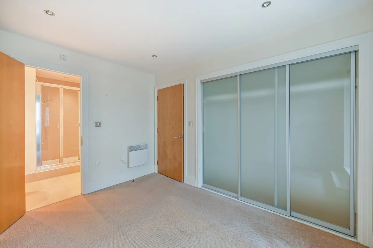43 Falmouth House, Royal Quarter, Seven Kings Way, Kingston upon Thames, photo 5