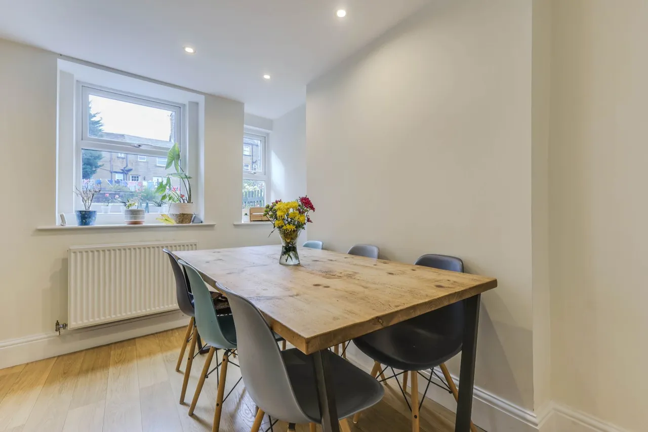 Carr Road, Calverley, LS28, photo 7