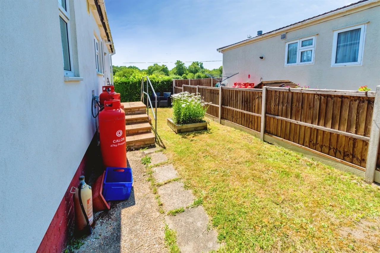 Glen Mobile Home Park, Colden Common, SO21, photo 10