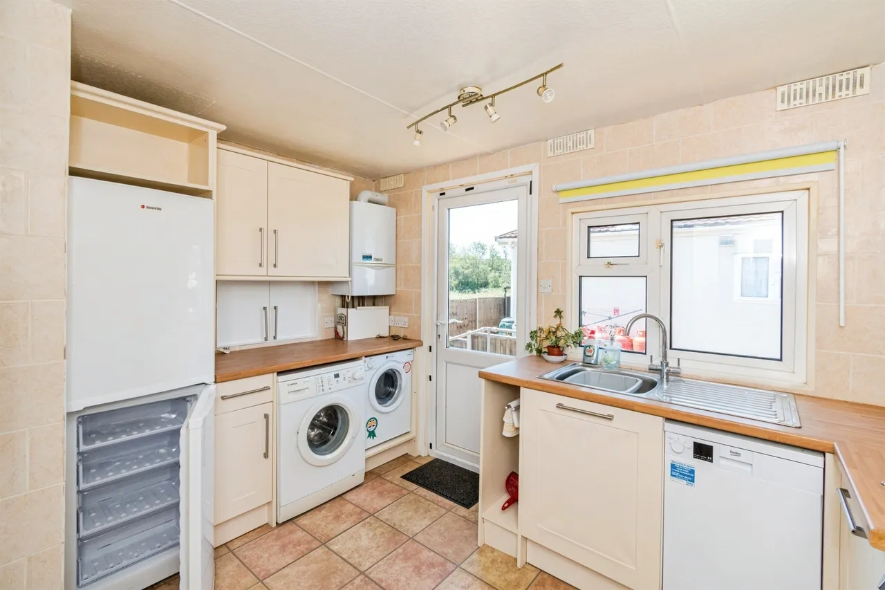 Glen Mobile Home Park, Colden Common, SO21, photo 3