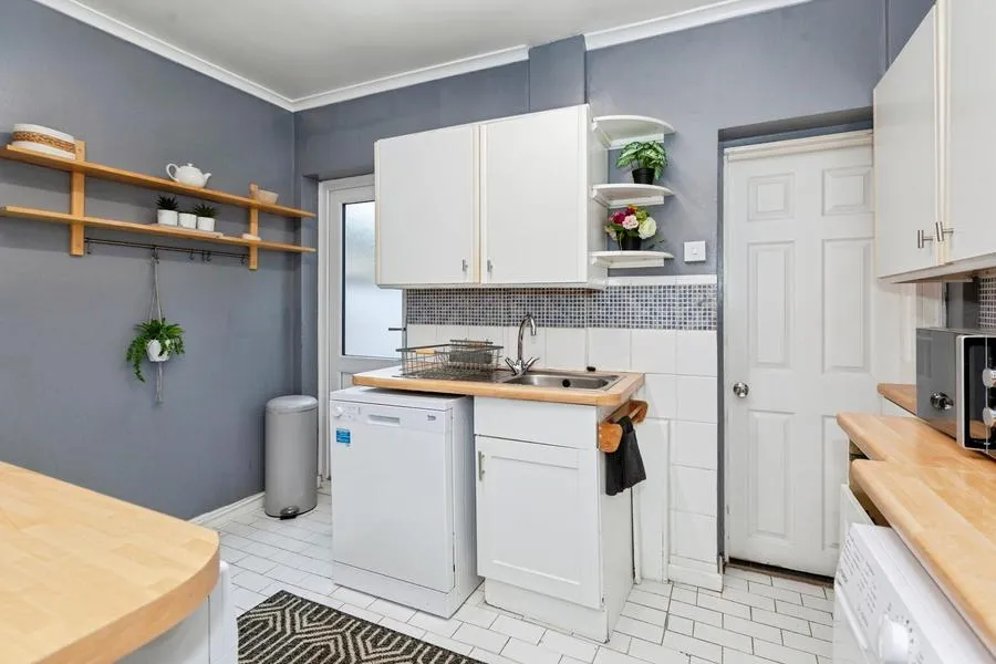 St. Leonards Road, Windsor, SL4, photo 9