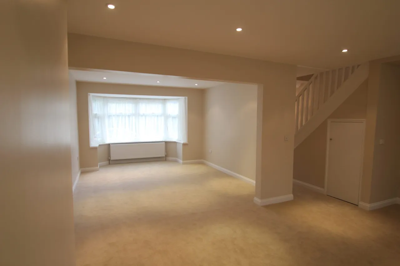 5 bed house to rent, Concourse, Edmonton, N9