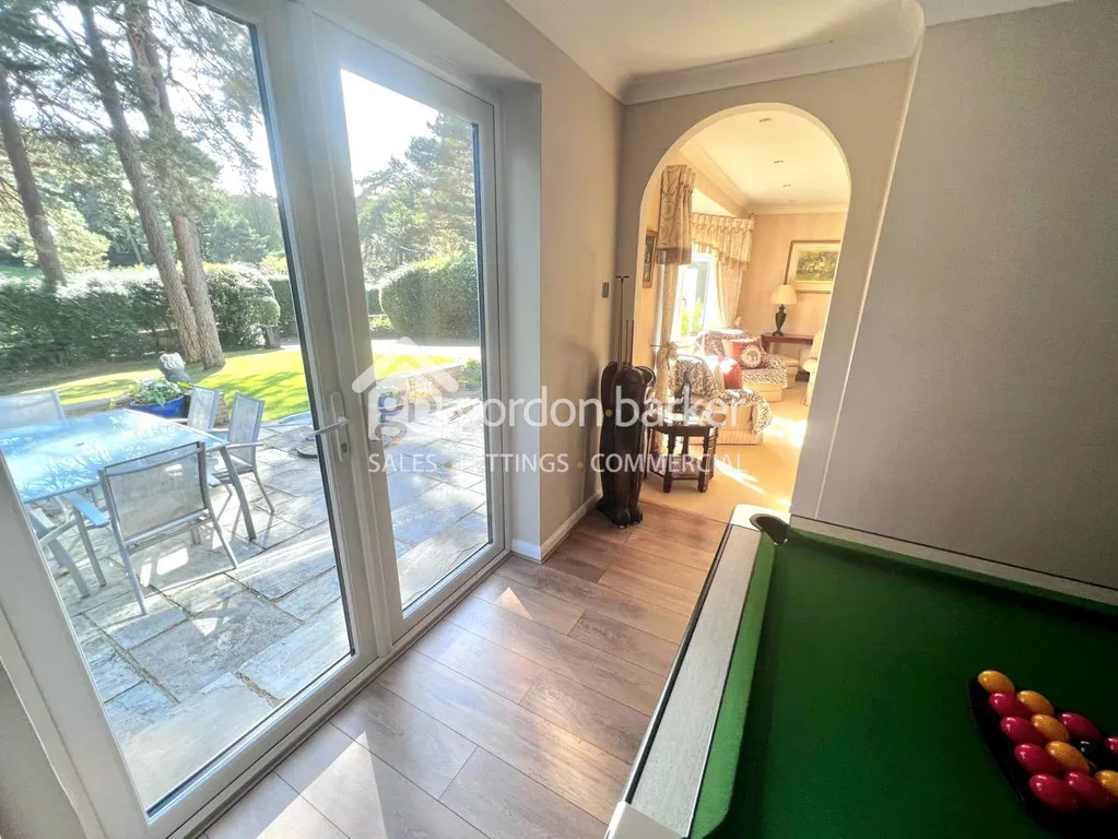Queens Park Avenue, Bournemouth, BH8 9HA, photo 8