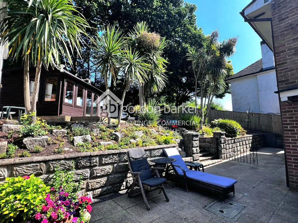 Queens Park Avenue, Bournemouth, BH8 9HA, photo 25