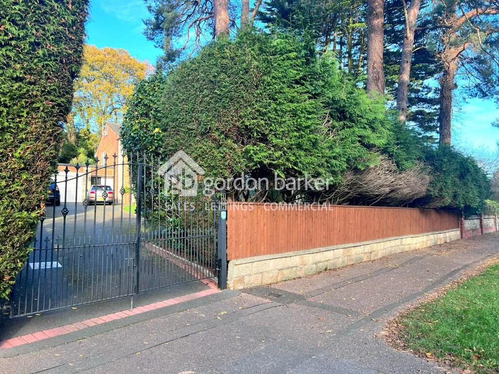 Queens Park Avenue, Bournemouth, BH8 9HA, photo 27