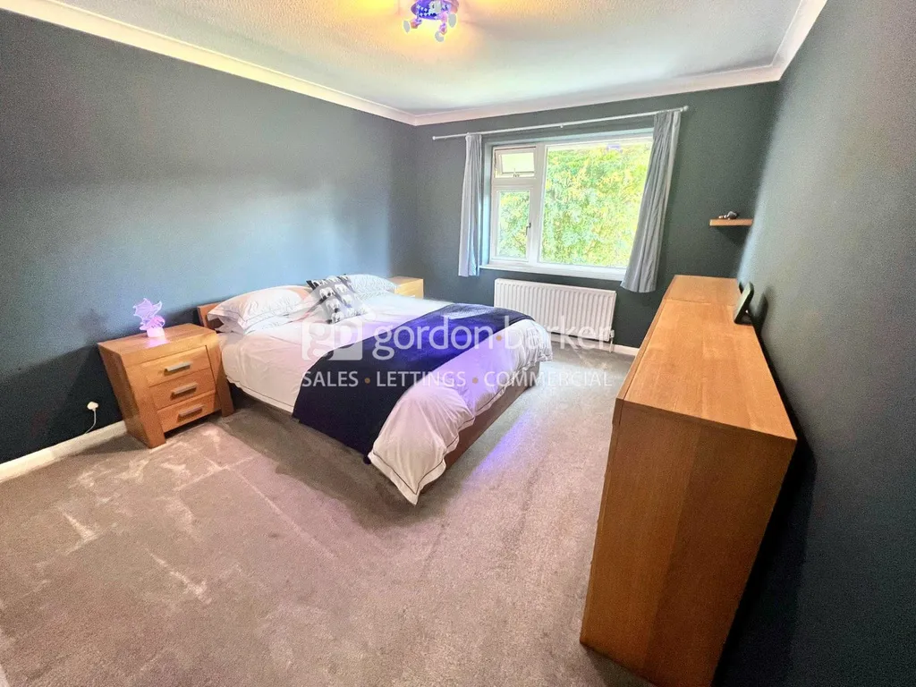 Queens Park Avenue, Bournemouth, BH8 9HA, photo 16