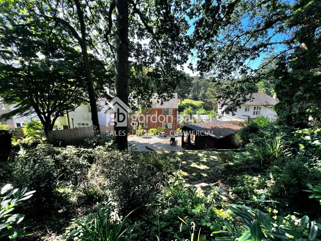 Queens Park Avenue, Bournemouth, BH8 9HA, photo 26
