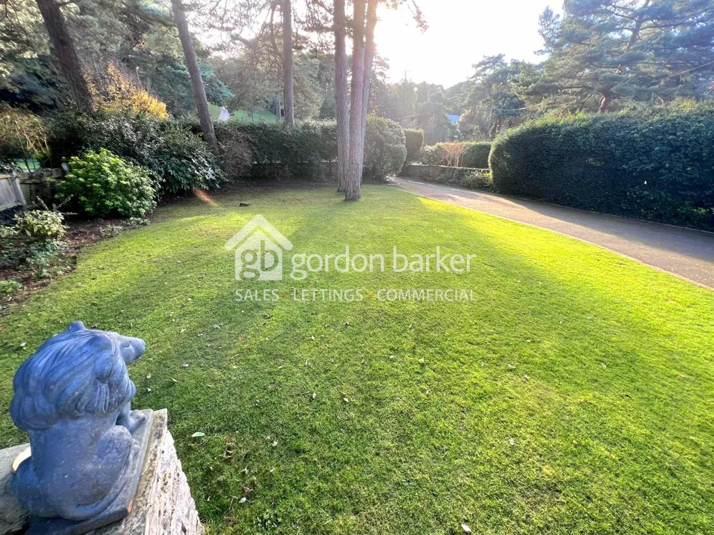 Queens Park Avenue, Bournemouth, BH8 9HA, photo 23