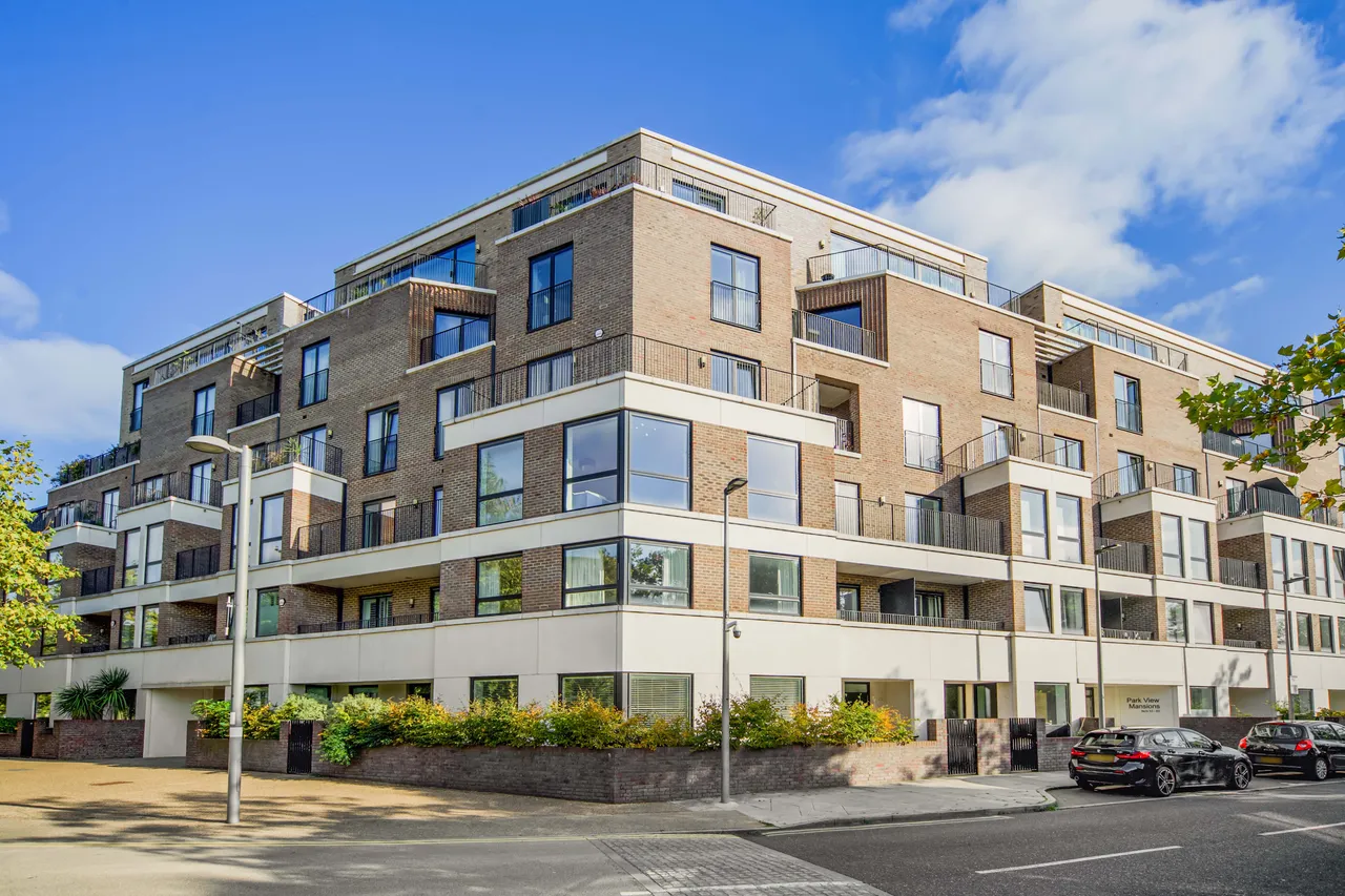 1 bed flat for sale, Olympic Park Avenue, London, E20